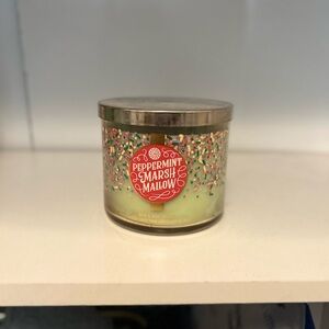 NEW Bath & Body Works Peppermint Marshmallow Candle - Green and Red